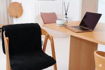 Kuddle Elektrische Deken Draadloos - Warmtedeken Infrarood & Oplaadbaar - Teddy 'Black' 135x45cm - Inclusief Batterij Kuddle | Draadloze Warmtekussens